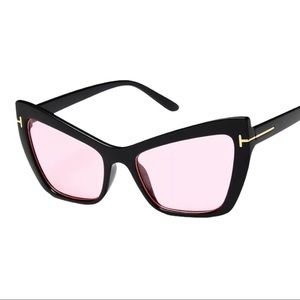 Cat eye sunglasses retro black and pink